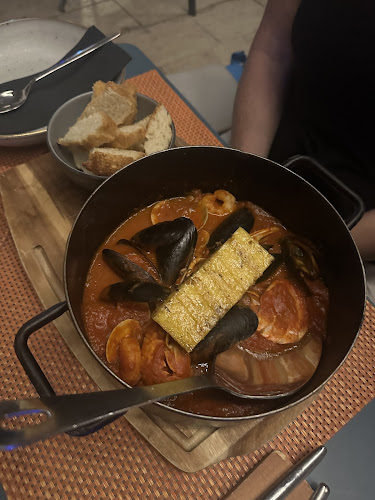 Seafood jelo Bura Bistro